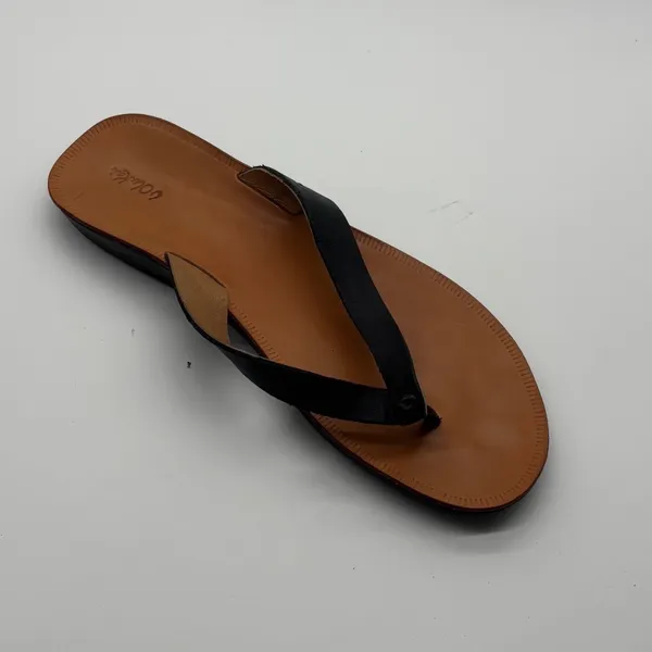 OluKai Loea Leather Flip Flop Sandal Black Tan Womens 10 Left shoe Only - Image 8