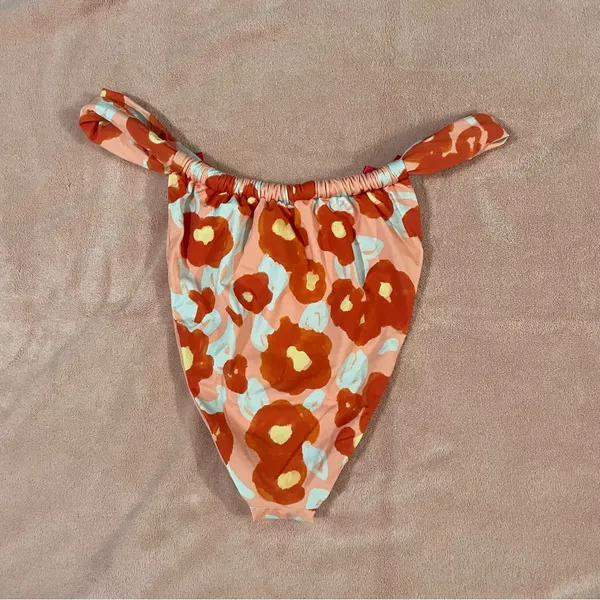 NWT Dippin’ Daisy’s Bisou Swim Bottom | Size: Medium - Image 3