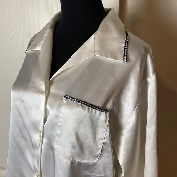 Vtg Victorias Secret White Satin Pajama Top - Image 2