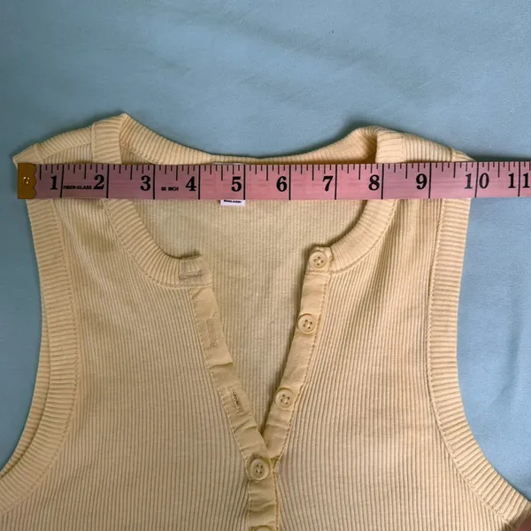 Garage butter yellow ribbed knit Henley tank top - Image 7