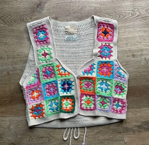 Society Mano Crochet Granny Square Vest S Festival Boho Rainbow Retro Fairycore - Image 3