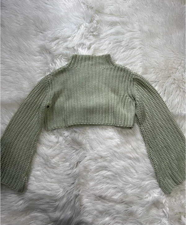 Green Women’s Cropped Knit Sweater - Image 2