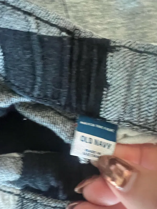 Old Navy Cozy set featuring a gray short sleeve tee with a small "LOVE" graphic. Includes black and white plaid drawstring lounge shorts. Soft, casual pieces perfect for lounging or sleepwear. - Image 3