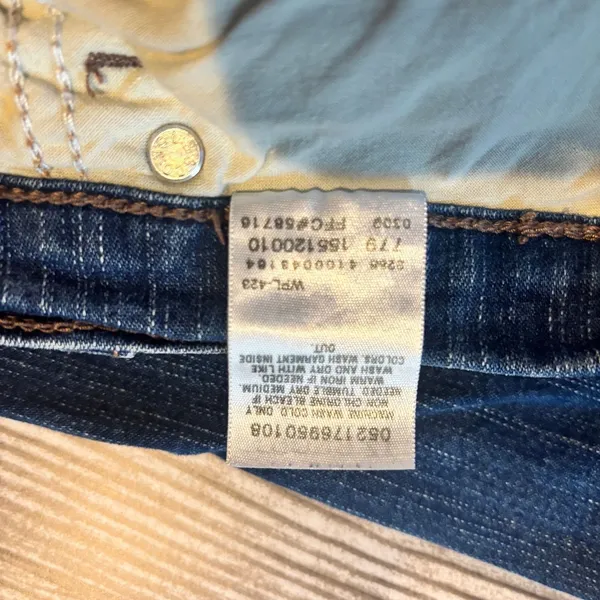 Levi’s 512 Boot Cut Women’s Denim Jeans size 12 Short - Image 3