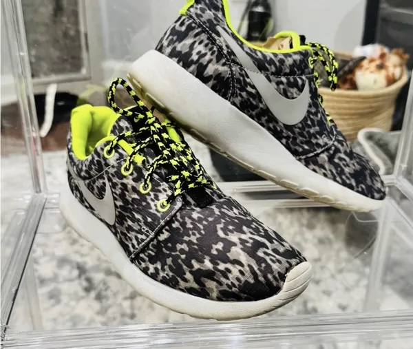 Nike Roshe Run Leopard Print Athletic Shoe Cool Grey/ Wolf Grey Volt-Black - Image 6