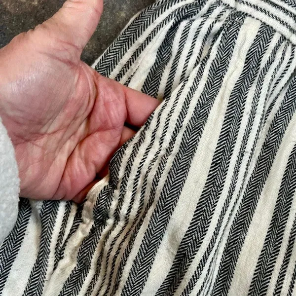 Old Navy High-Waisted Striped Linen-Blend Wide-Leg Pants Small - Image 3