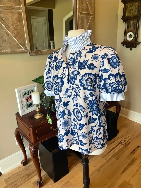 Blue Floral Button Front Top with Striped Trim Size M - Image 3