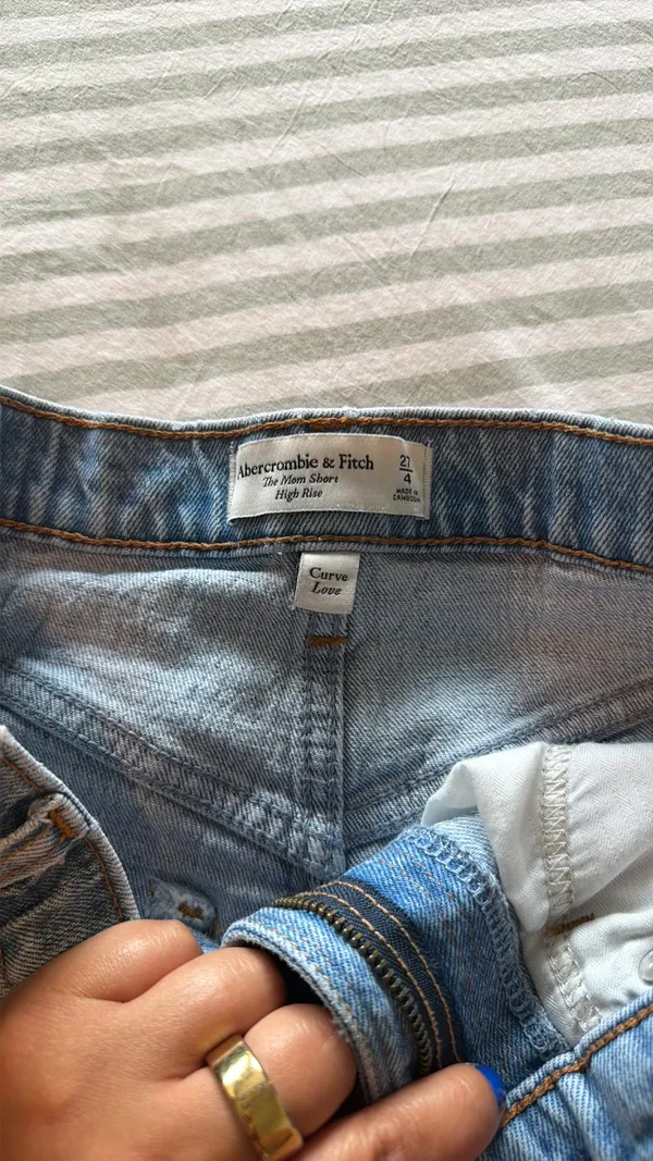 Abercrombie Mom High-Rise Shorts Curve Love - Image 3