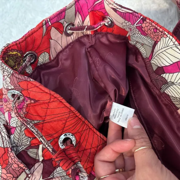 Vera Bradley Drawstring Magnetic Flap Backpack Bohemian Blooms Red Floral Travel - Image 7