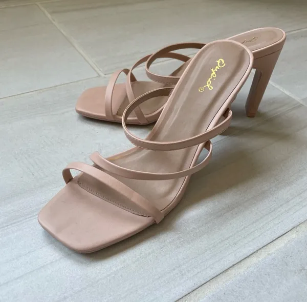 Qupid Blush Link Strappy Square Toe Heels Sandals 7.5 Block Heel Dressy Shoes - Image 2
