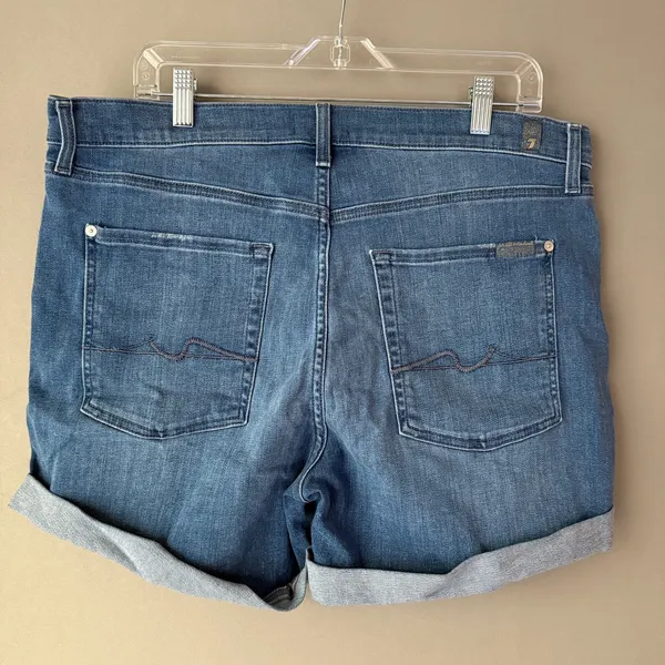 7 For All Mankind Coastal Relaxed‎ Beachy Clean Denim Cuffed Shorts Blue 32 - Image 6
