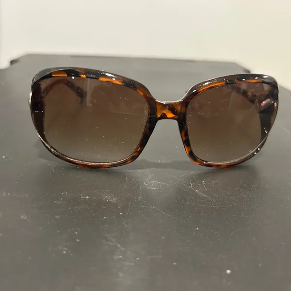 Tortoise Shell Sunglasses Brown - Image 8