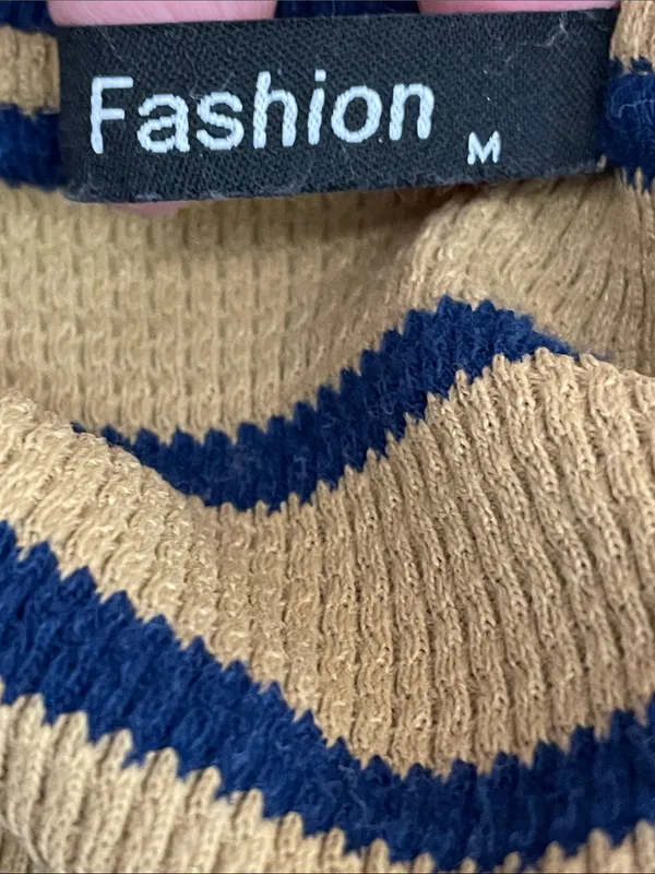 Fashion Striped Crewneck Henley Top in Tan & Navy - Image 4