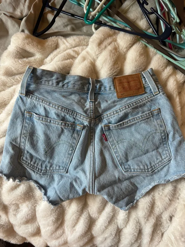 Levi’s 501 Shorts - Image 2
