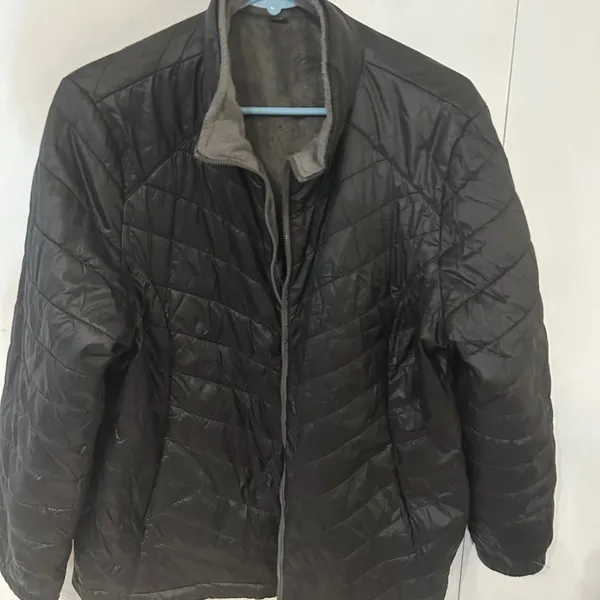 Free Country Gray and Black Jacket - Image 6
