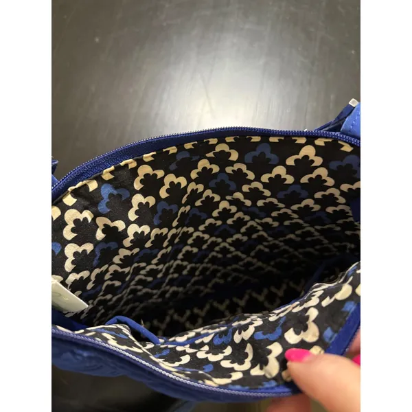 Vera Bradley Blue Quilted Microfiber Crossbody Bag Adjustable Strap Zip Pockets - Image 4