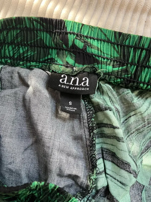 shorts  - Image 3