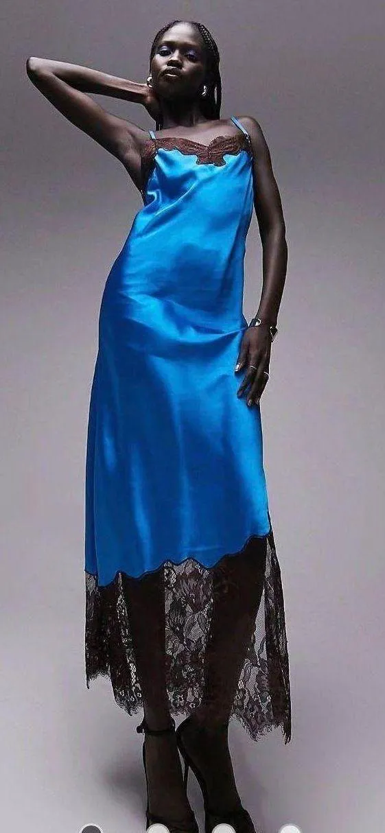 Contrast Lace Midi Dress - Image 2