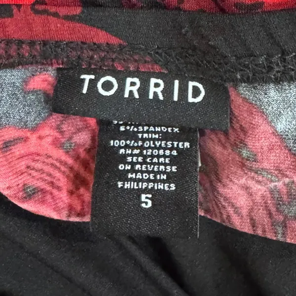 Torrid Red and Black Rose Criss Cross Babydoll Sleeveless Top Plus Size 5X - Image 7