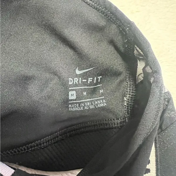 Nike Women's Black Sports Bra - Image 3