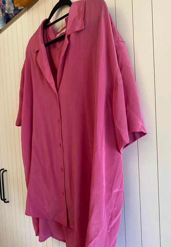 Silk Short Sleeve Blouse - Image 9