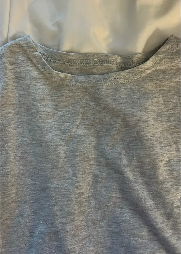 Grey t-shirt  - Image 2