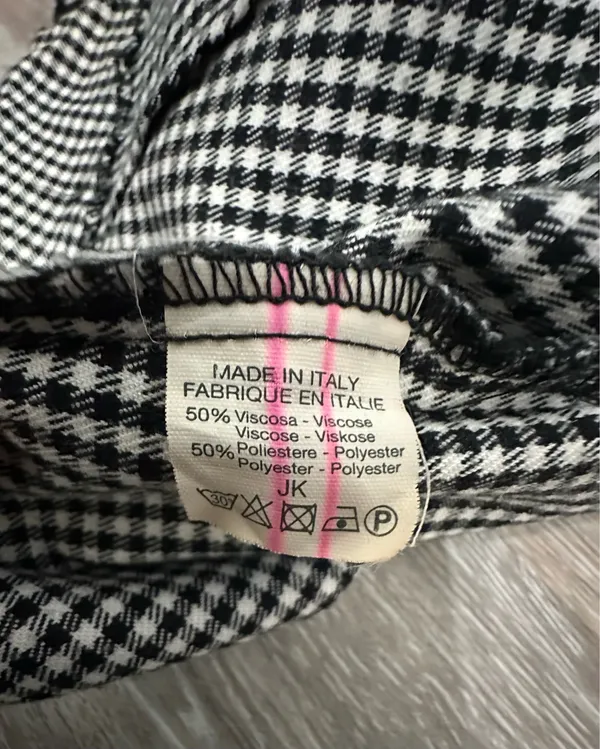 Brandy Melville Black and white gingham shorts are a size Small/JK. - Image 5