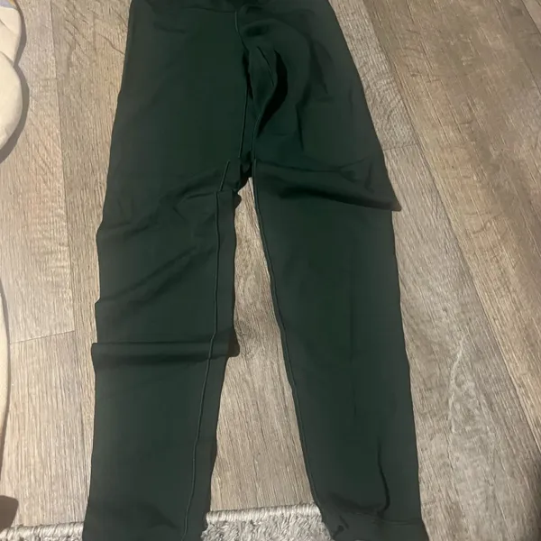 Aerie green criss cross leggings‎ size XS - Image 2