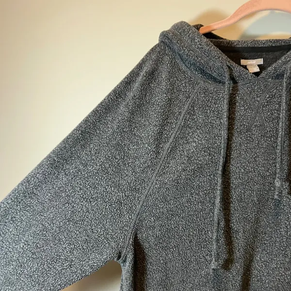 Aerie Women's Charcoal‎ Gray Boucle Fleece Pullover Hoodie Sweatshirt Large - Image 4