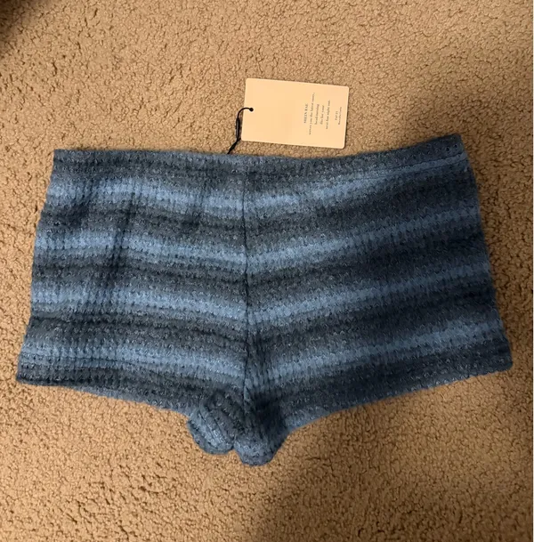 SheIn Mini Shorts - Image 2