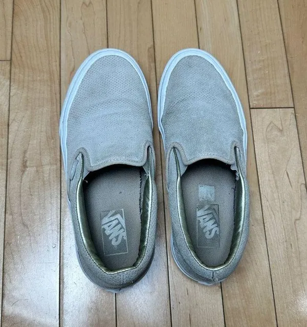 VANS Perforated Suede Classic Slip On Size 8.5 - Image 7
