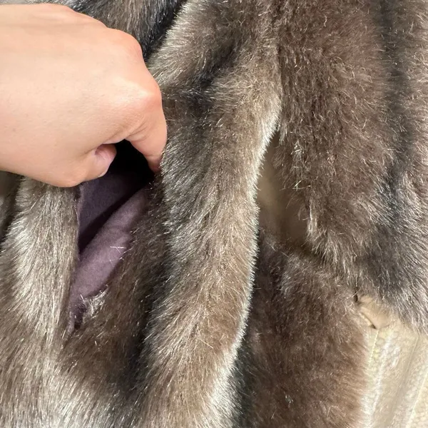 By Glenoit Woman's Faux Fur Over Coat Brown Solid Large Open Vintage - Image 6