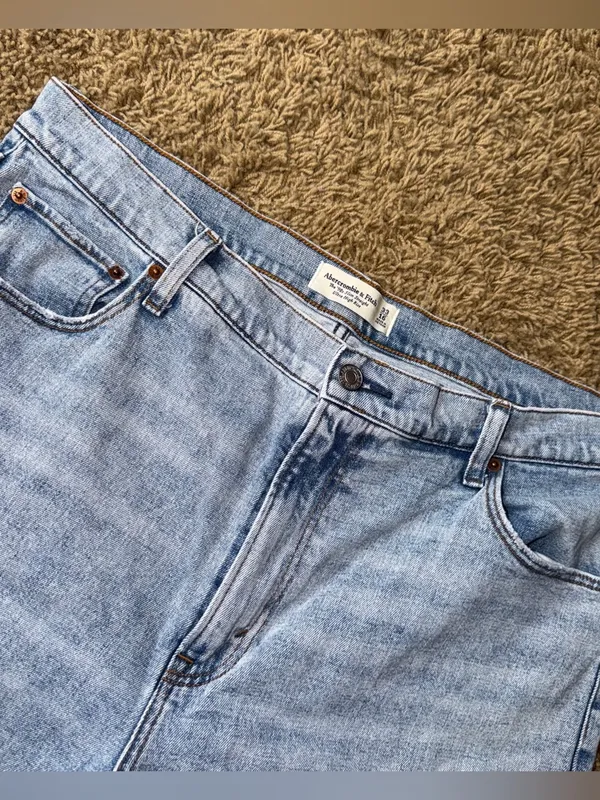 Women’s Abercrombie & Fitch 90’s Slim Straight Jeans Size 33/16 - Image 5