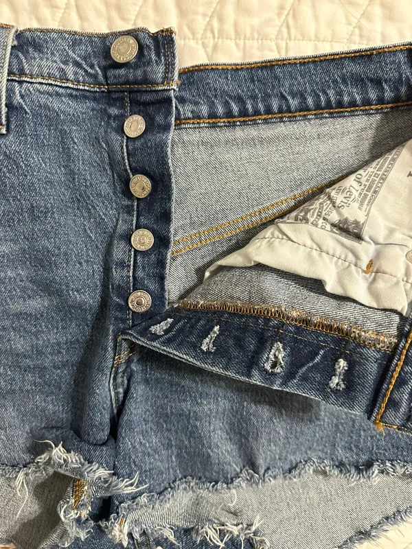 Levi's 501 Shorts - Image 2
