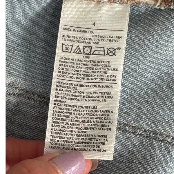 NWT Old Navy Mid Rise Wow Boot-Cut Light Wash Jeans Size 4‎ - Image 7