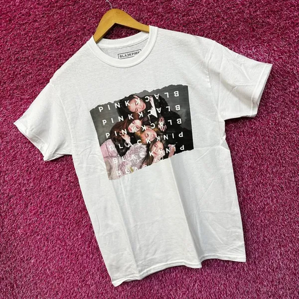 Black pink Shut Down Kpop Tshirt size medium  - Image 3