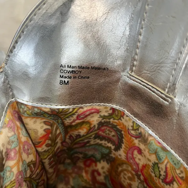 Silver Cowboy Boots Size 8 - Image 4