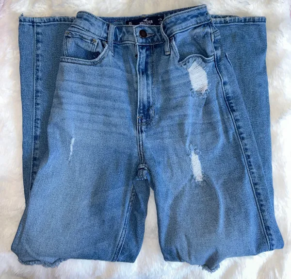 Hollister High Waisted Distressed Dad Jeans - Image 7