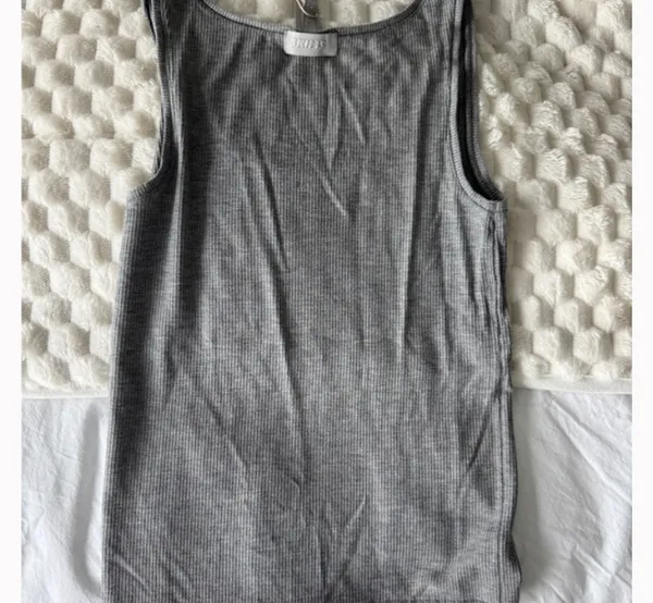 SKIMS Heather Grey Tank Top XS - Image 6