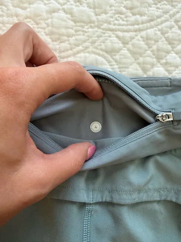 Lululemon Speed Up Shorts 2.5" - Image 3