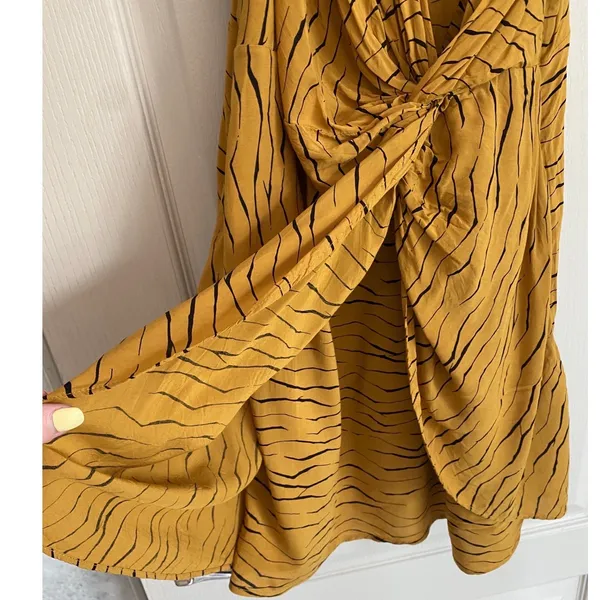 Urban‎ Outfitters Mustard Yellow Tiger Stripe Knot Front Mini Dress - M OB805863 - Image 6