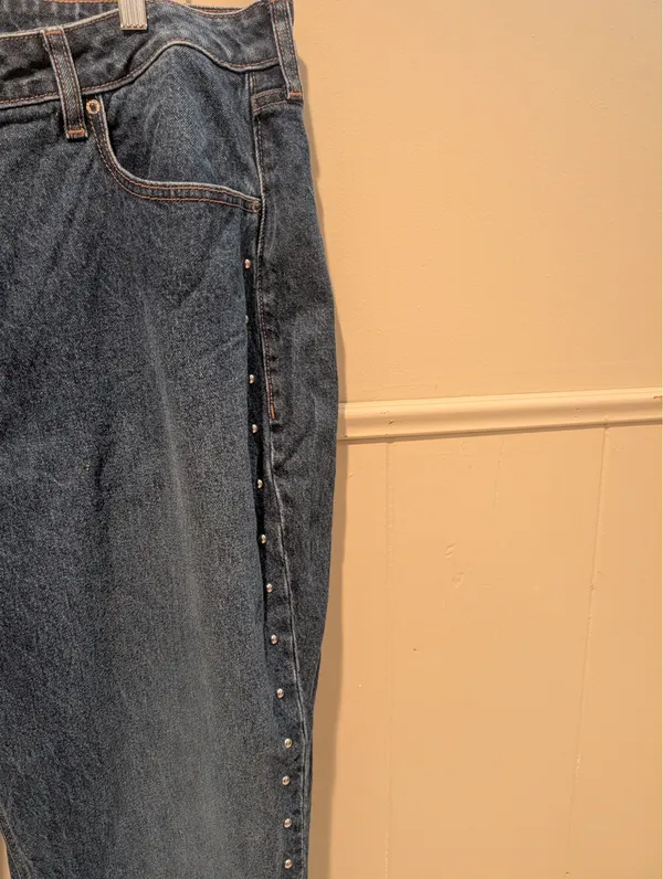 Old Navy Women’s Studded Jean - Image 10
