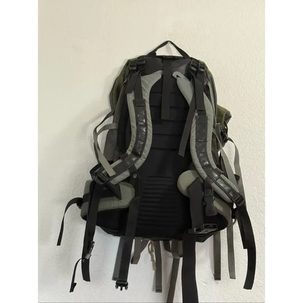 Gregory Reality Hiking/Camping Backpack Lichen Gorpcore Camping - Image 4