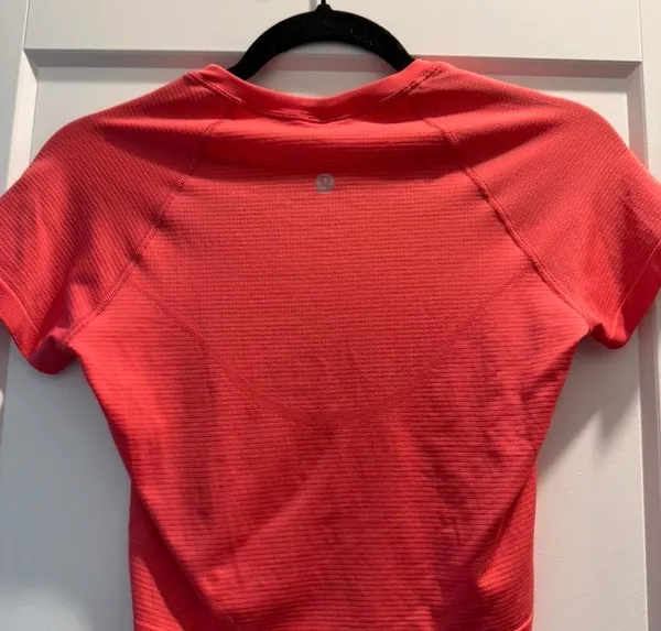 Lululemon Short Sleeve Swifty Tech - Image 3