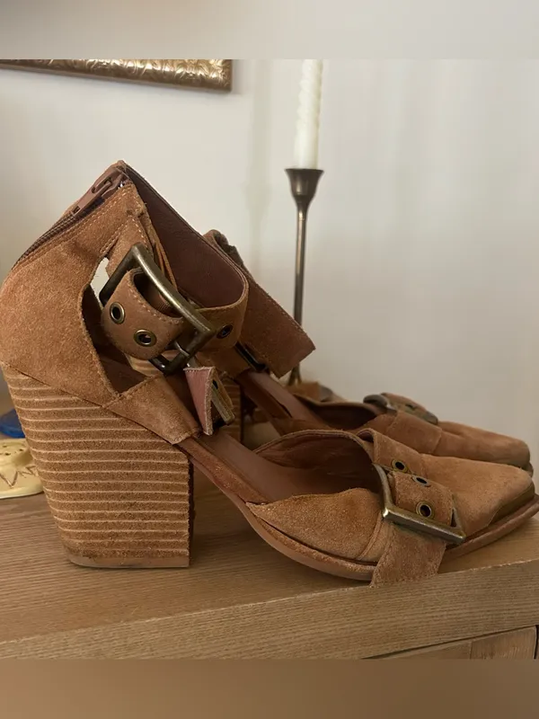 Jeffrey Campbell Free People Hendrix Heels Suede Leather Buckle Tan Brown Size 9 - Image 7
