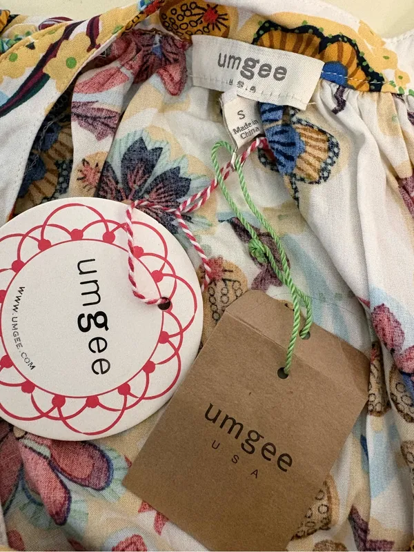 NWT Umgee White Maxi Dress with Red, Blue & Yellow Floral Print - Image 4