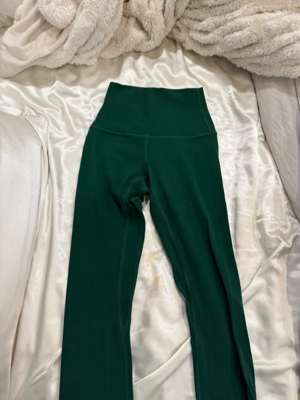 Lululemon Emerald Green Leggings - Image 2