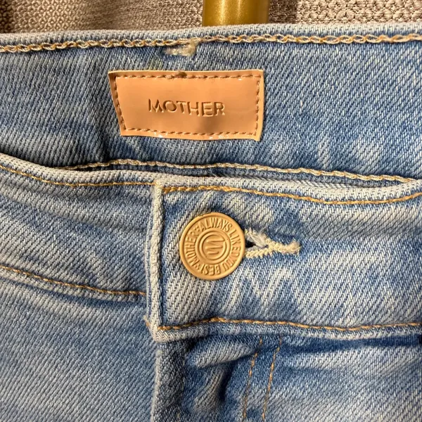 Mother The Insider Crop Step Fray Jeans Light Blue Wash Size 29‎ Limited Edition - Image 4