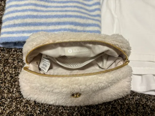 Lululemon Zip Travel Double Essentials Pouch Mini - Image 2