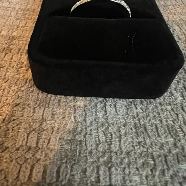 Gorgeous Stainless Steel Silver Band Size 7 - Image 3